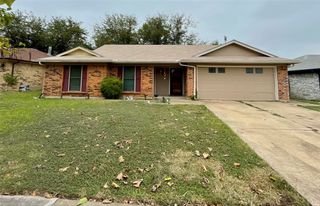 548 N Park Drive, Saginaw, TX 76179