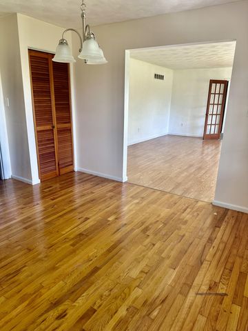 8650 Main Street, Jeffersonville, KY 40337