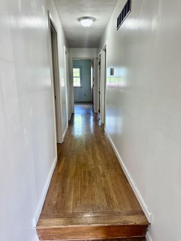 8650 Main Street, Jeffersonville, KY 40337