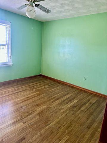 8650 Main Street, Jeffersonville, KY 40337
