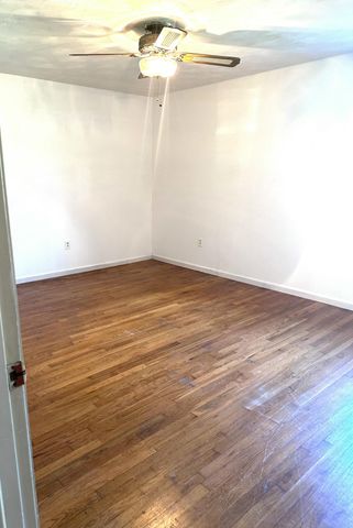 8650 Main Street, Jeffersonville, KY 40337