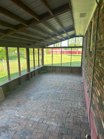 8650 Main Street, Jeffersonville, KY 40337