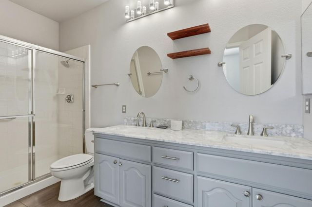 28 Genoa Ct, Sacramento, CA 95831