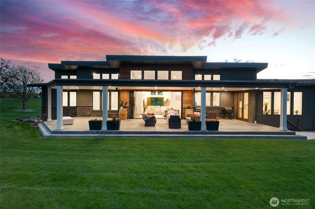 126 Red Hawk Road, Walla Walla, WA 99362