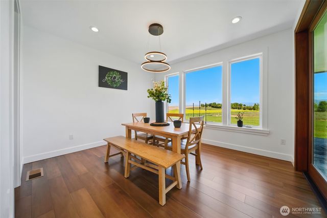 126 Red Hawk Road, Walla Walla, WA 99362