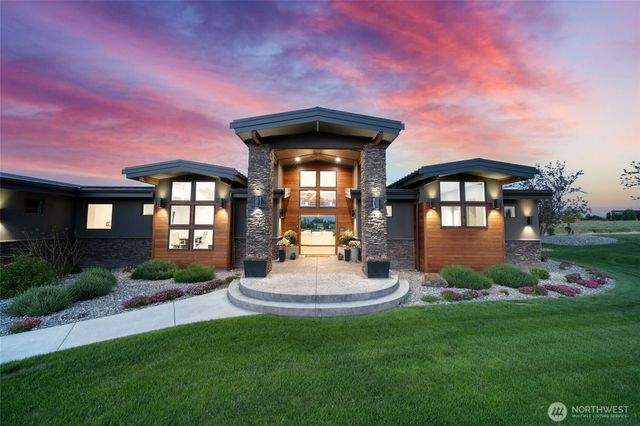 126 Red Hawk Road, Walla Walla, WA 99362