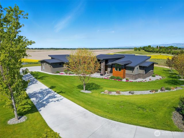 126 Red Hawk Road, Walla Walla, WA 99362