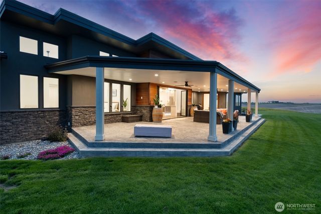 126 Red Hawk Road, Walla Walla, WA 99362