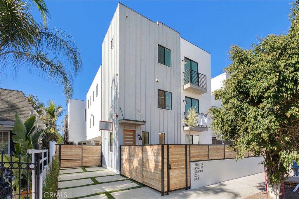 1255 N Gower Street, Los Angeles, CA 90038 — exterior