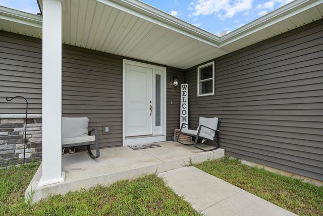 20605 Matthew Drive, Milford, IN 46542