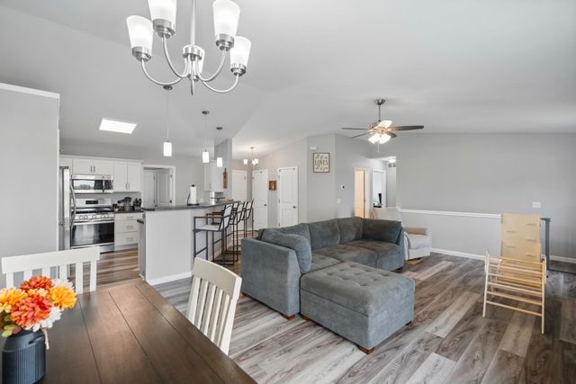 20605 Matthew Drive, Milford, IN 46542