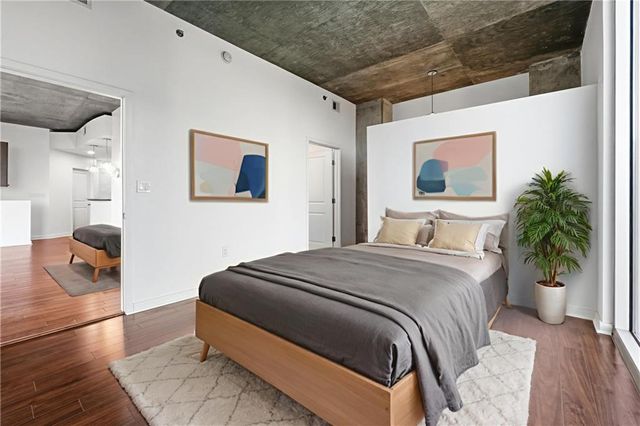 3324 Peachtree NE Road 2001, Atlanta, GA 30326