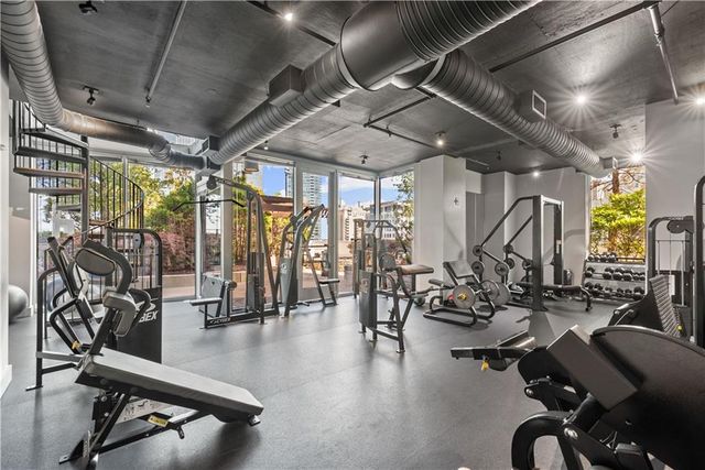 3324 Peachtree NE Road 2001, Atlanta, GA 30326