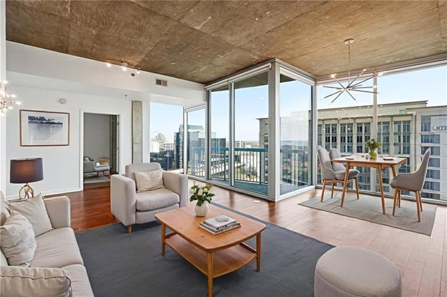 3324 Peachtree NE Road 2001, Atlanta, GA 30326