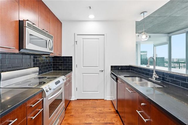 3324 Peachtree NE Road 2001, Atlanta, GA 30326