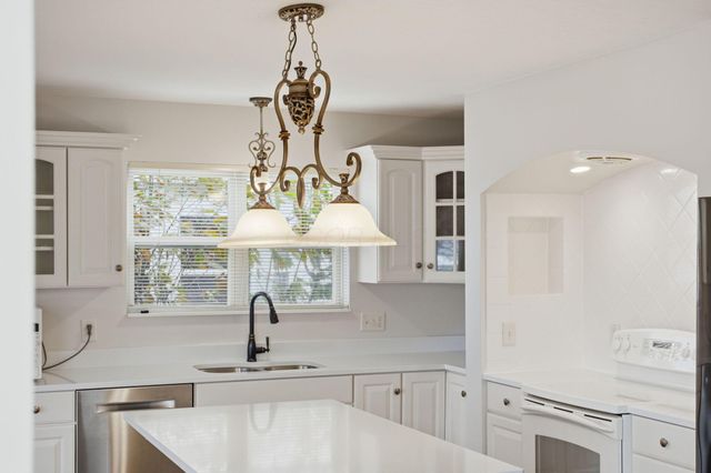 4715 Greyson Drive, Powell, OH 43065