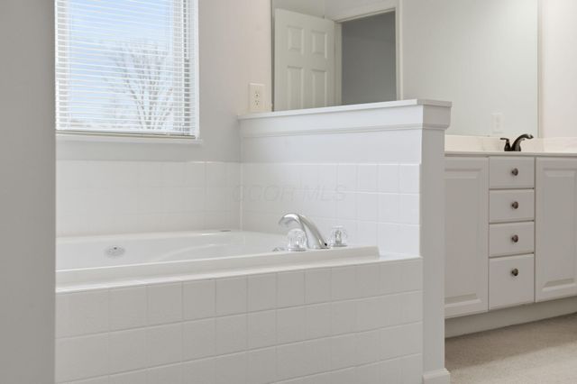 4715 Greyson Drive, Powell, OH 43065