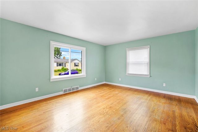 739 Vogel Avenue NE, Massillon, OH 44646