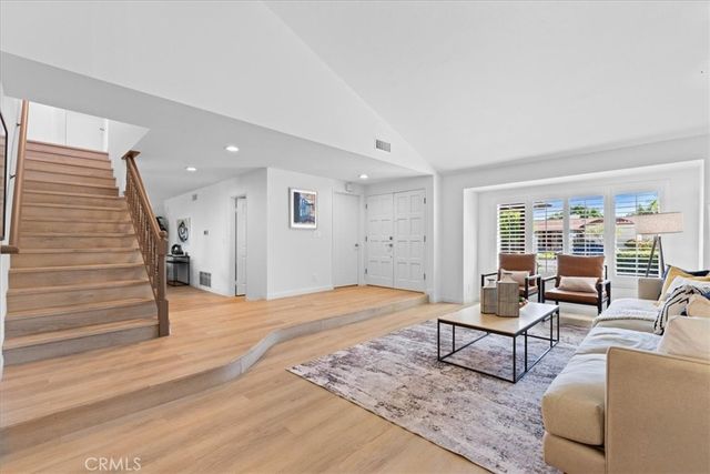 12325 Glynn, Downey, CA 90242