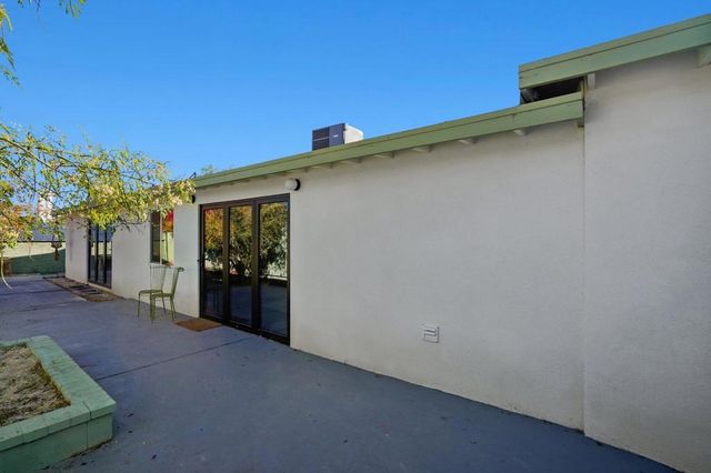 3864 E Calle San Raphael, Palm Springs, CA 92264