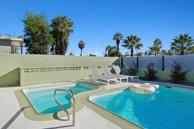 3864 E Calle San Raphael, Palm Springs, CA 92264