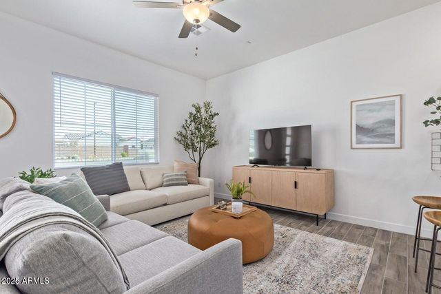 3230 E THOMAS Road 114, Mesa, AZ 85213