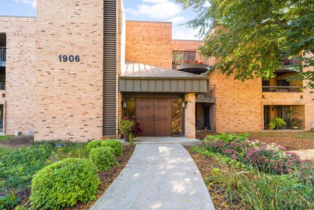 1906 E Shorewood BOULEVARD #255, Shorewood, WI 53211