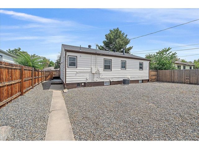 2357 Nome St, Aurora, CO 80010