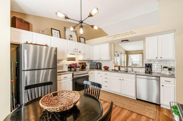 2385 Yagger Bay Drive, Hilliard, OH 43026