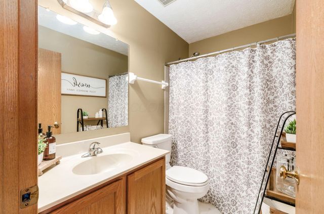 2385 Yagger Bay Drive, Hilliard, OH 43026