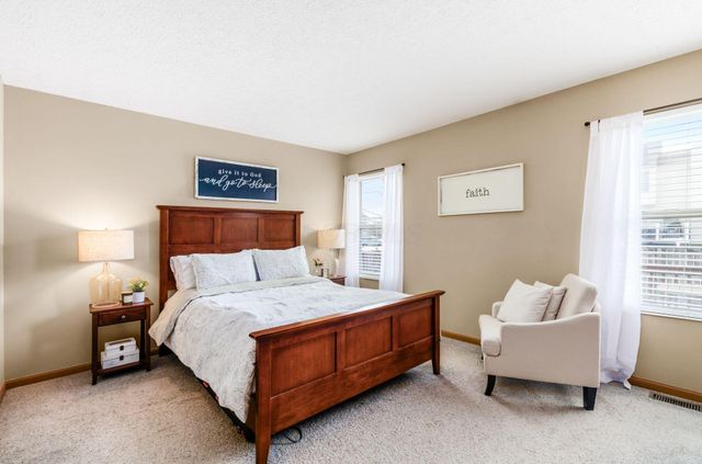 2385 Yagger Bay Drive, Hilliard, OH 43026