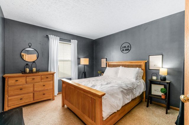 2385 Yagger Bay Drive, Hilliard, OH 43026