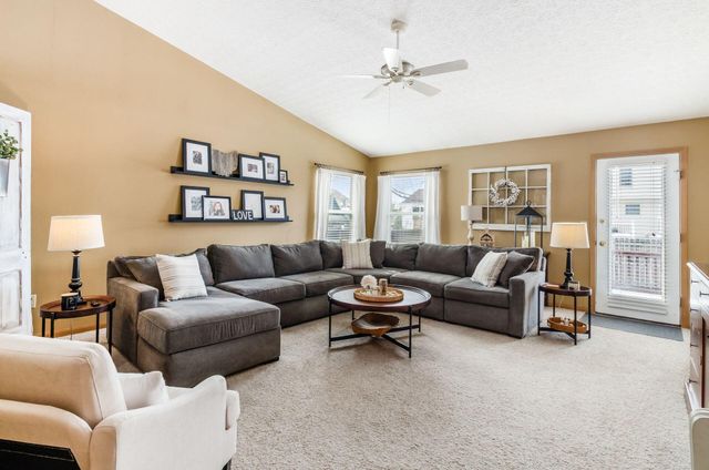 2385 Yagger Bay Drive, Hilliard, OH 43026