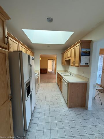 59291 Royal Oak Court, Washington Township, MI 48094