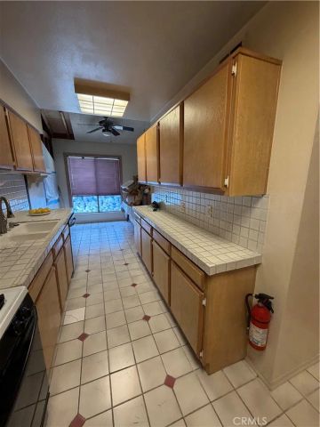 4325 Whitsett, Studio City, CA 91604