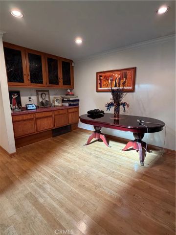 4325 Whitsett, Studio City, CA 91604