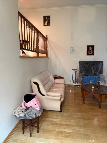 4325 Whitsett, Studio City, CA 91604