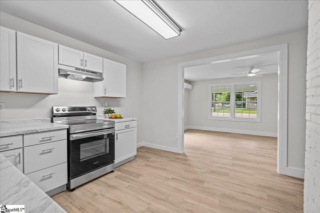 400 Palmetto Avenue, Greenville, SC 29611