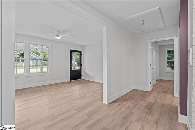 400 Palmetto Avenue, Greenville, SC 29611