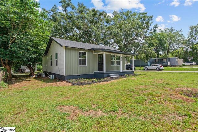 400 Palmetto Avenue, Greenville, SC 29611