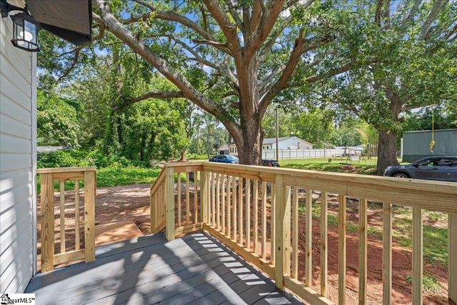 400 Palmetto Avenue, Greenville, SC 29611