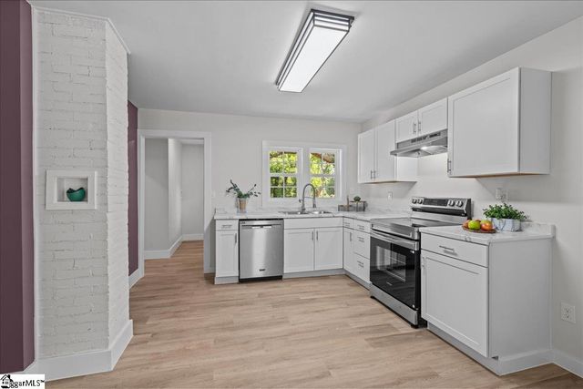 400 Palmetto Avenue, Greenville, SC 29611