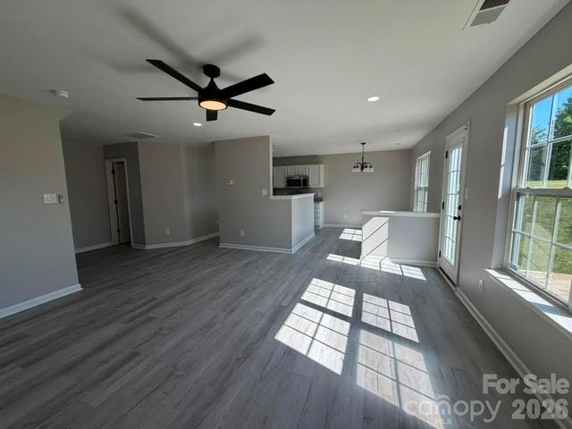 8207 Belmont Stables Drive, Charlotte, NC 28216