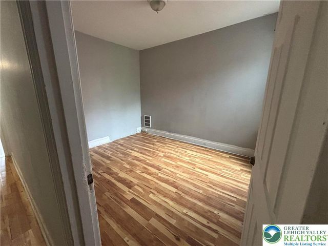 19 South 14th Street, Allentown City, PA 18102