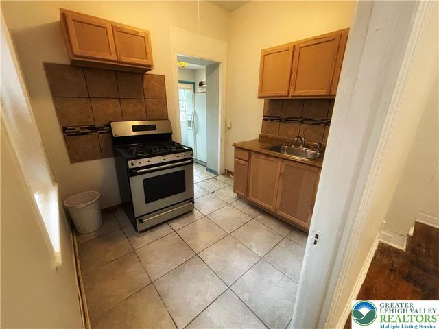 19 South 14th Street, Allentown City, PA 18102