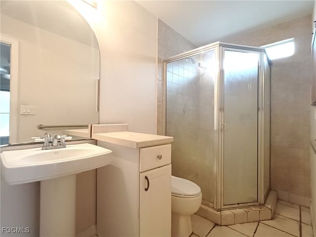 2727 SE 8th AVE, Cape Coral, FL 33904