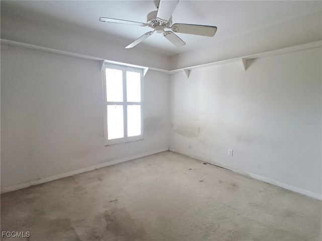 2727 SE 8th AVE, Cape Coral, FL 33904