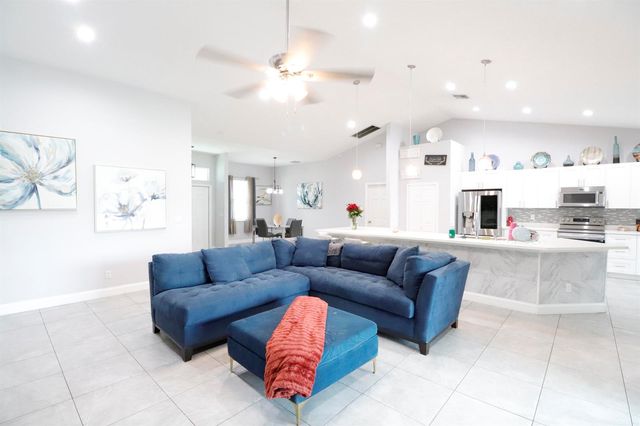 134 NW Heather Street, Port St. Lucie, FL 34983