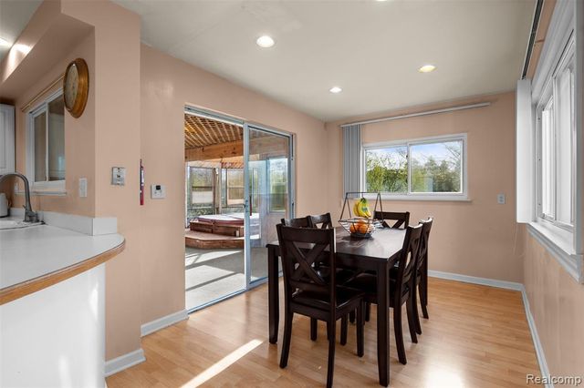 5686 Stratford Drive, West Bloomfield, MI 48322