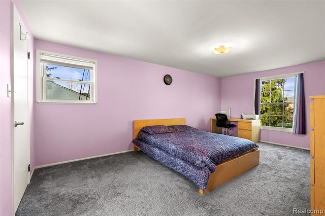 5686 Stratford Drive, West Bloomfield, MI 48322